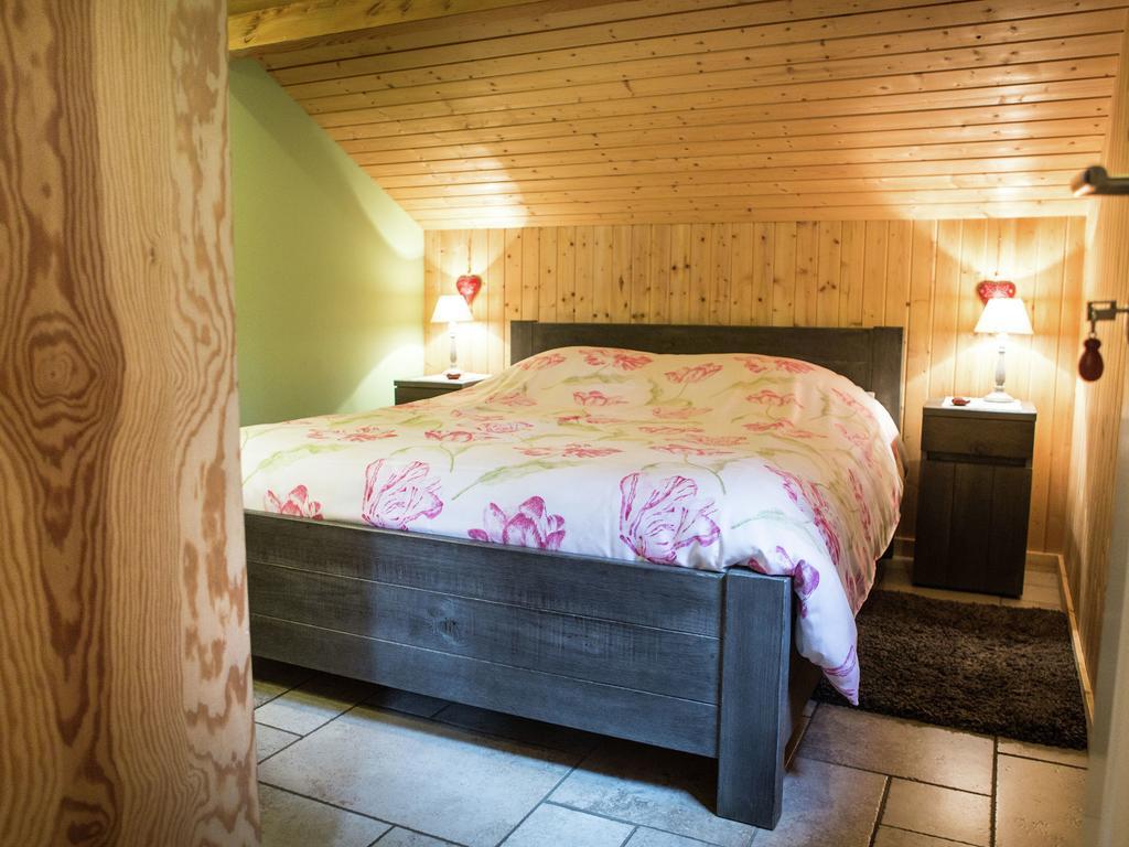 Luxurious Chalet In Oud Turnhout With Large Garden Villa Oud-Turnhout Ngoại thất bức ảnh