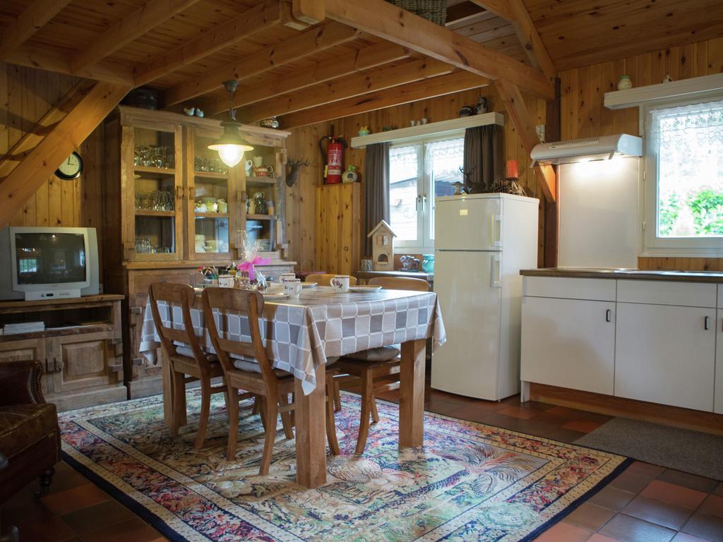 Luxurious Chalet In Oud Turnhout With Large Garden Villa Oud-Turnhout Ngoại thất bức ảnh