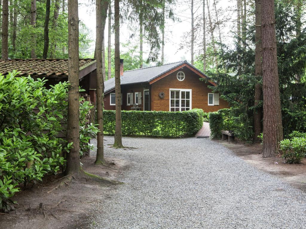 Luxurious Chalet In Oud Turnhout With Large Garden Villa Oud-Turnhout Ngoại thất bức ảnh